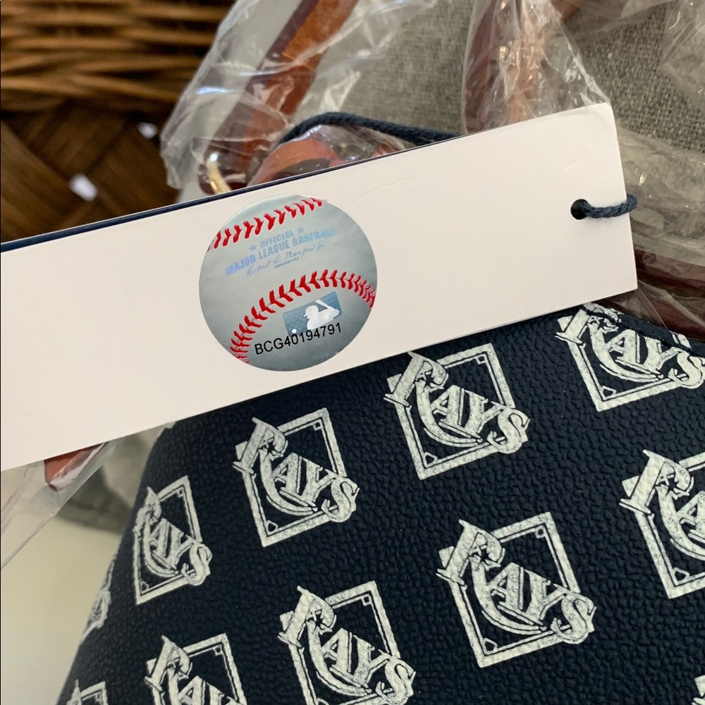 NWT - Dooney & Bourke Tampa Bay Crossbody